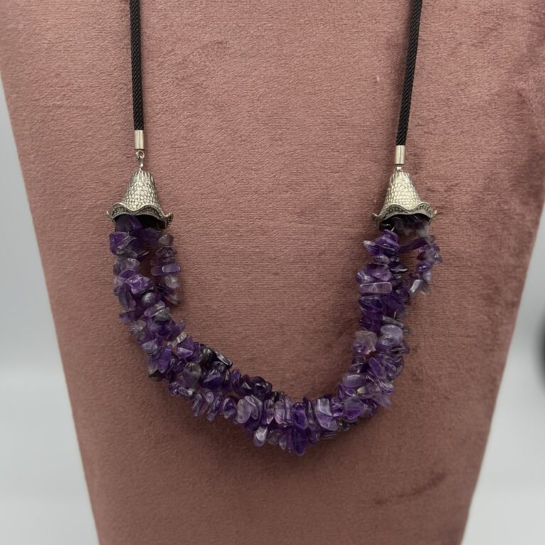 Paarse Fluoriet ketting